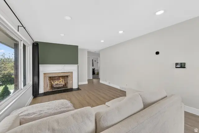 620 N Center St, Lehi, UT 84043 - #3