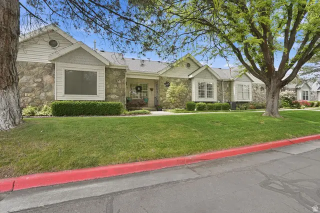 4481 S New Vintage Ct E, Salt Lake City, UT 84124 - #2