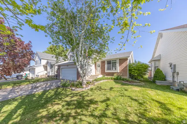 327 W 75 S, Clearfield, UT 84015 - #2