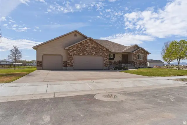 808 N 2300 St W, Tremonton, UT 84337 - #2