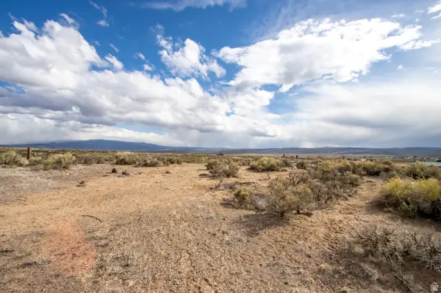 #1, Loa, UT 84747 - #1