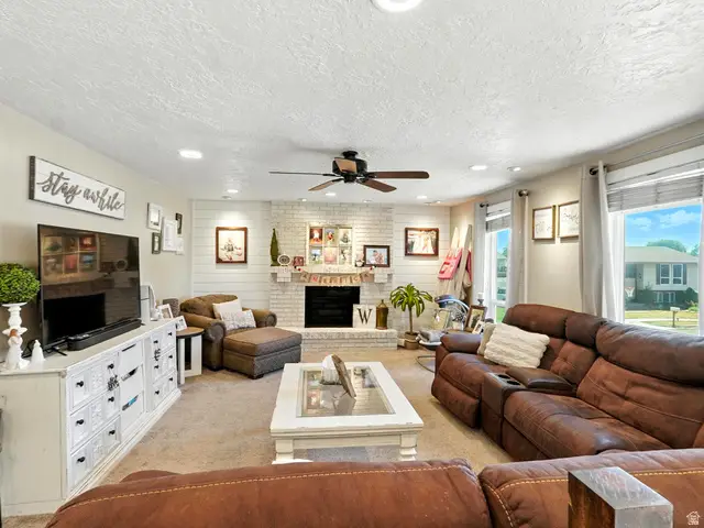 2802 W 4875 S, Roy, UT 84067 - #2