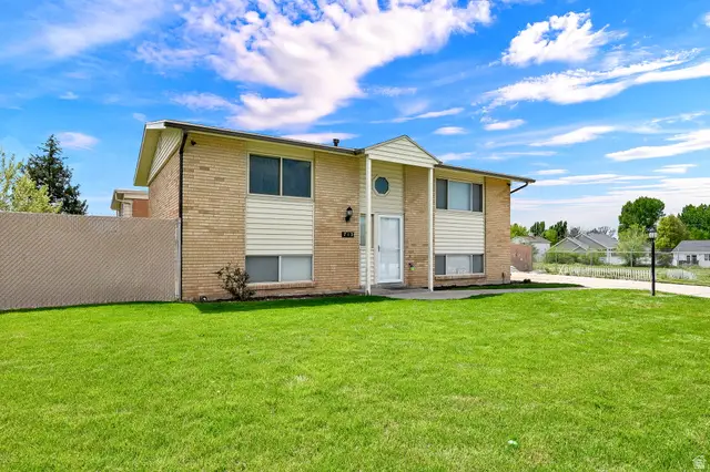 713 W 2200 N, Clinton, UT 84015 - #2