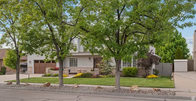 2247 E Willow Hills Dr, Sandy, UT 84093 - #3