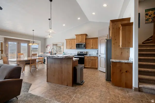 9096 N Clubhouse Ln W, Eagle Mountain, UT 84005 - #3