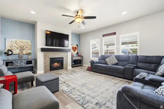 1683 W Riverton Chase Dr, Riverton, UT 84065 - #3