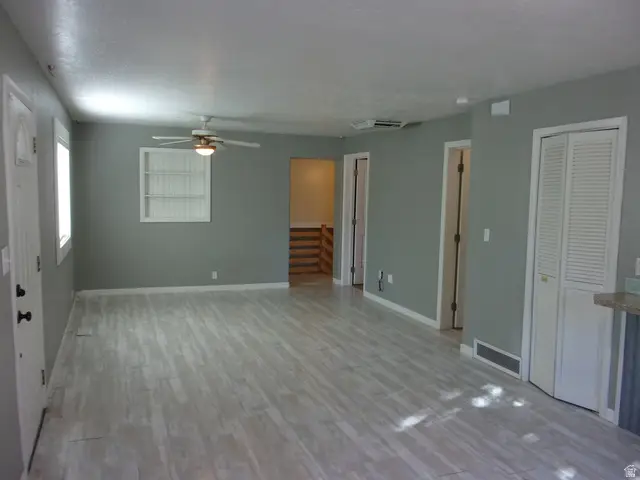 55 S Center St S, Midway, UT 84049 - #3