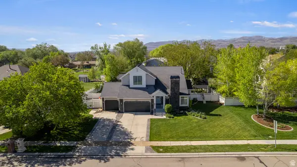 2855 W Golden Meadows Dr, Riverton, UT 84065