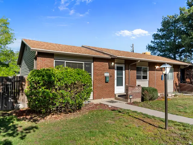 2188 E Fort-union Blvd S #B, Cottonwood Heights, UT 84121 - #1