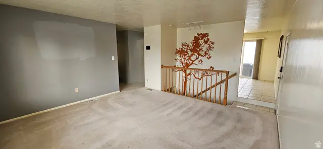 2755 W Hazelhurst Dr, Taylorsville, UT 84129 - #3