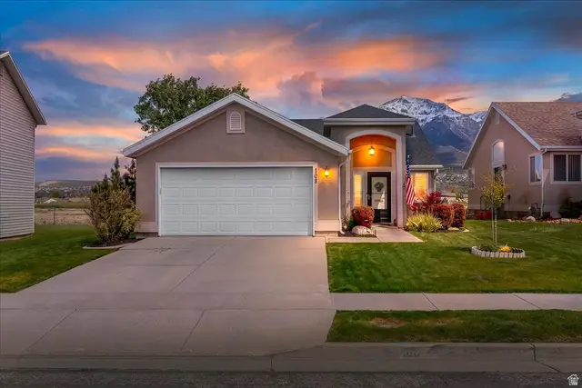 108 W 1875 N, North Ogden, UT 84414 - #1