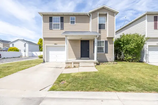 2011 N 2095 W, Clinton, UT 84015