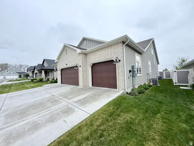 1449 N Cobblewood Ct E, Kaysville, UT 84037 - #3