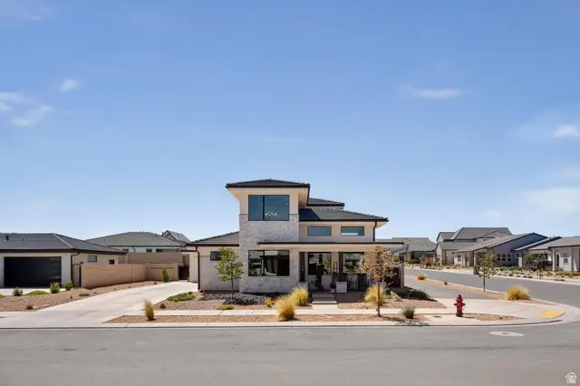 755 W Juniper Dr, Saint George, UT 84790 - #2