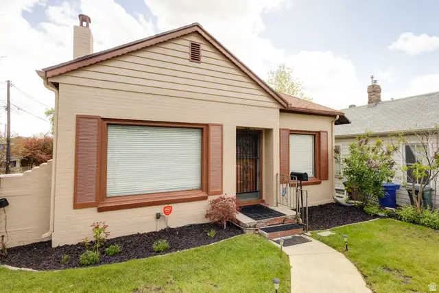 1072 E 4th Ave N, Salt Lake City, UT 84103 - #3