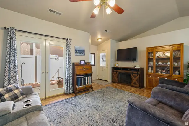 1360 E Telegraph St #32, Washington, UT 84780 - #3