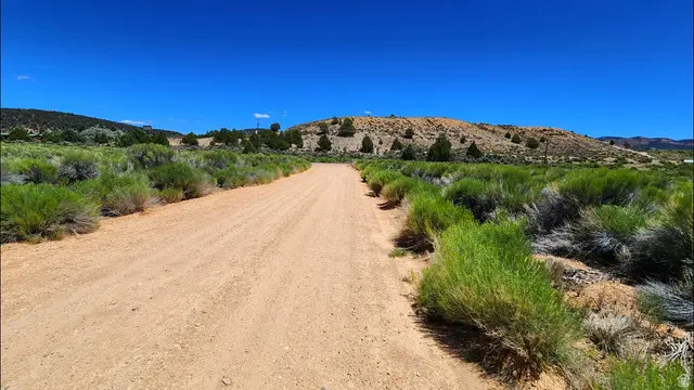 4206 Entrance Dr, Panguitch, UT 84759 - #1