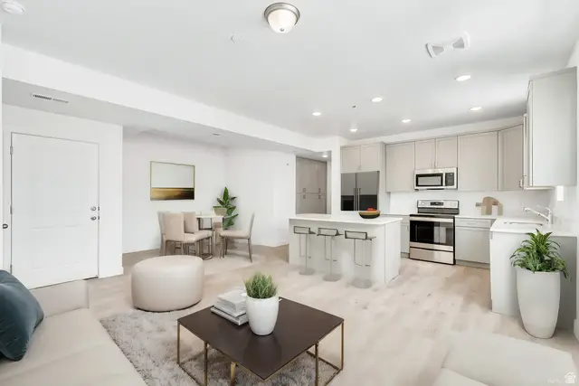 5249 W Reventon Dr S #204, South Jordan, UT 84009 - #1