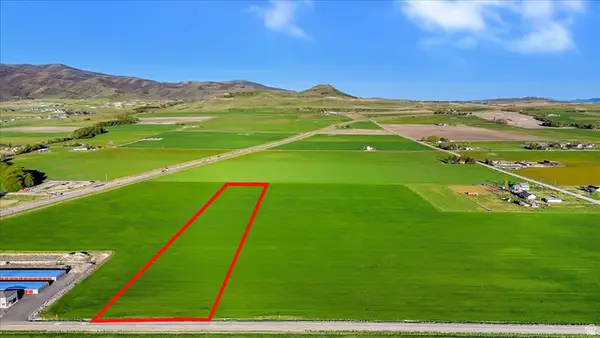 1300 N 6000 W, Petersboro, UT 84325