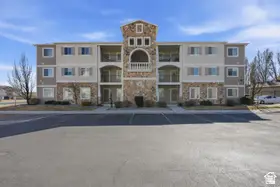 1849 N Crest Rd E, Saratoga Springs, UT 84045