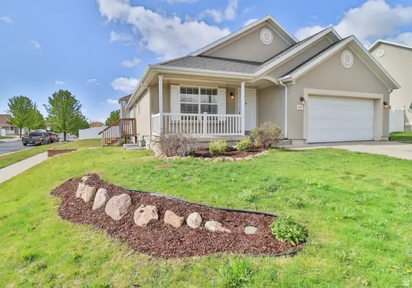 6723 W Oak Farms Dr, West Jordan, UT 84081