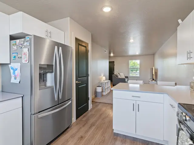 133 Rock Canyon St, Hurricane, UT 84737 - #2