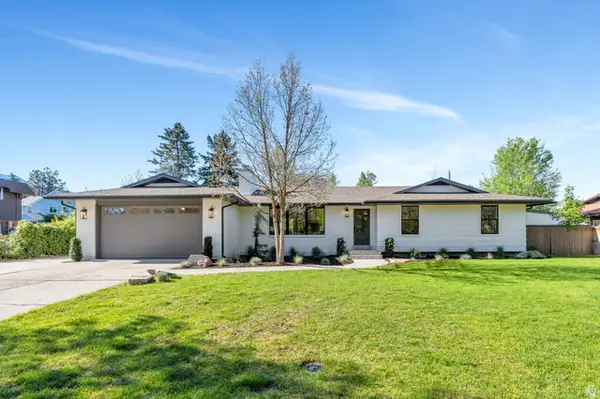 2050 E Wildwood Dr, Holladay, UT 84121