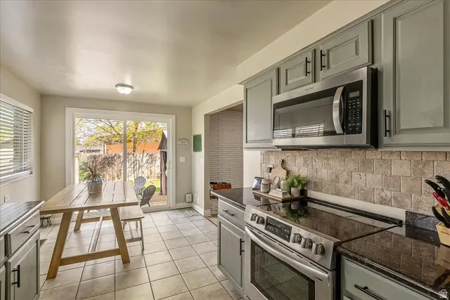 6075 S 2125 W, Roy, UT 84067 - #3