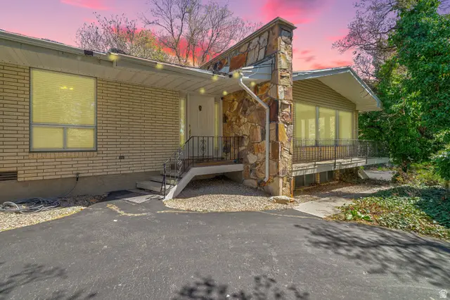 2342 E Combe Rd S, Uintah, UT 84403 - #2