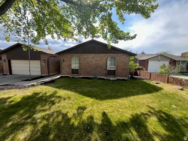 9926 S Lannae Dr, Sandy, UT 84094 - #2