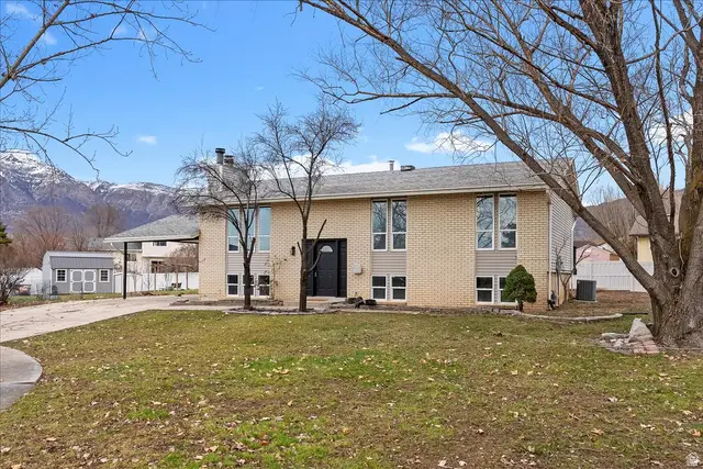 1212 N Virginia Ave, Harrisville, UT 84404 - #1