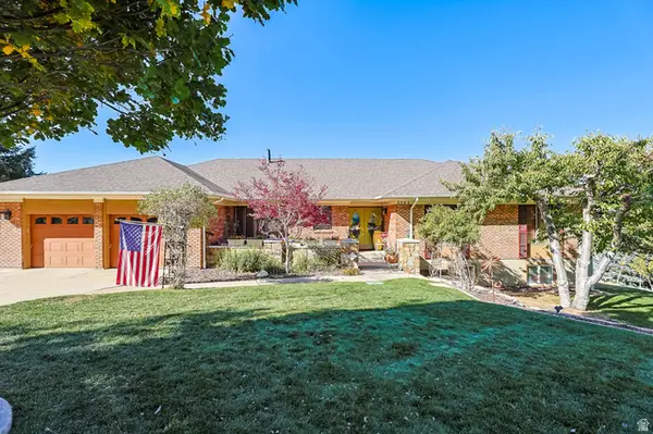 2342 E Charros Rd, Sandy, UT 84092