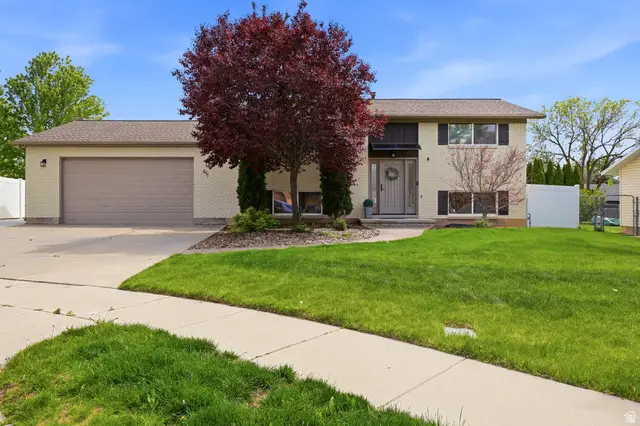 611 W 1635 N, Clinton, UT 84015 - #1
