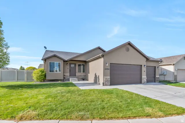 2454 E Ox Yoke Dr, Eagle Mountain, UT 84005 - #2