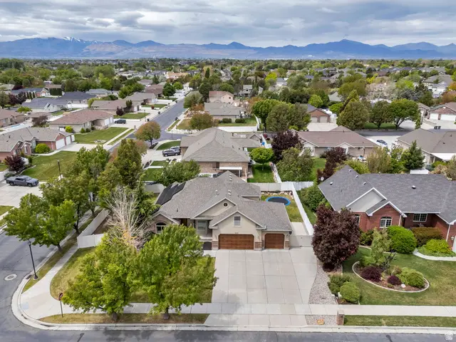 10552 S Crest Haven Ct, South Jordan, UT 84095 - #2