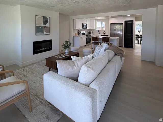7408 S Ramanee Dr, Midvale, UT 84047 - #3