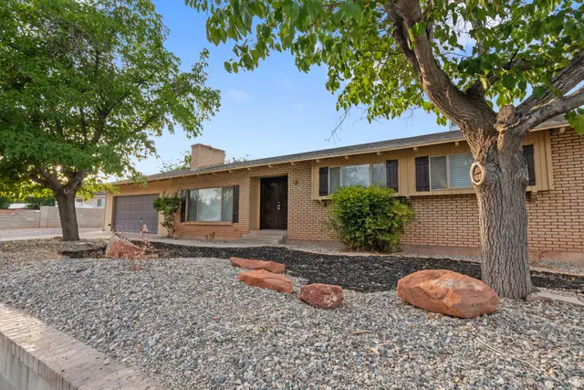 2071 E 575 N, Saint George, UT 84790 - #2