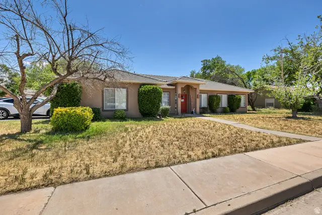 659 W 500 S, Hurricane, UT 84737 - #1