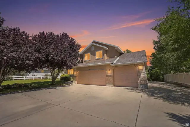4016 W Kelvingrove Cir S, South Jordan, UT 84095 - #2