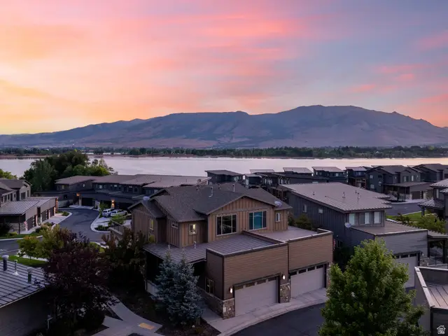 819 S Edgewater Ct E #9, Huntsville, UT 84317 - #3