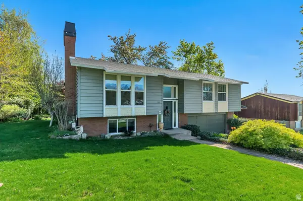 98 E 700 S, Farmington, UT 84025