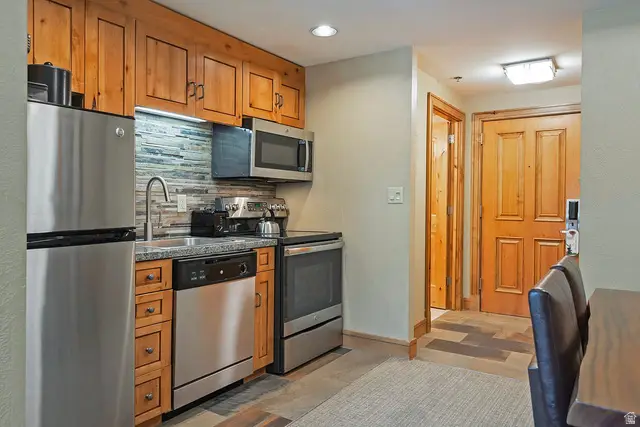 3855 Grand Summit Dr #109 Q2, Park City, UT 84098 - #3