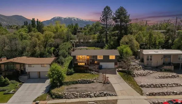 781 Lavina Dr, South Ogden, UT 84403