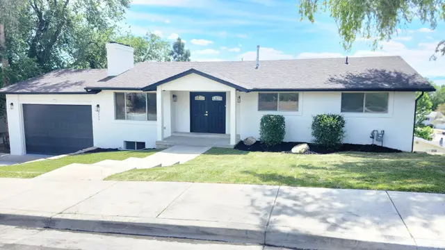 8492 S Mesa Dr E, Sandy, UT 84093 - #1