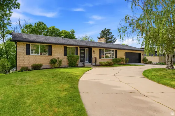 871 N Bonita Way E, Centerville, UT 84014