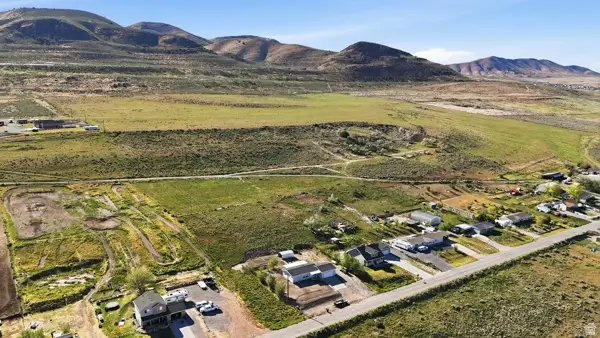 9317 N Sunset Dr, Thatcher, UT 84337 - #3