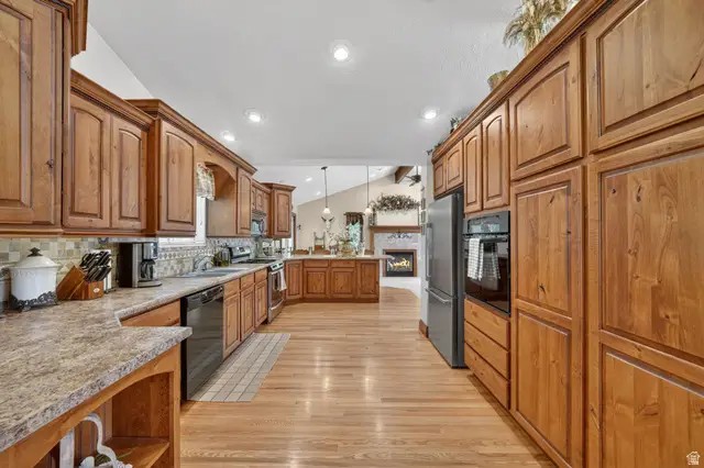 6621 S 1540 E, Uintah, UT 84405 - #2