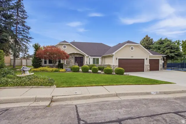 8228 S Set Point Cir E, Sandy, UT 84093 - #3