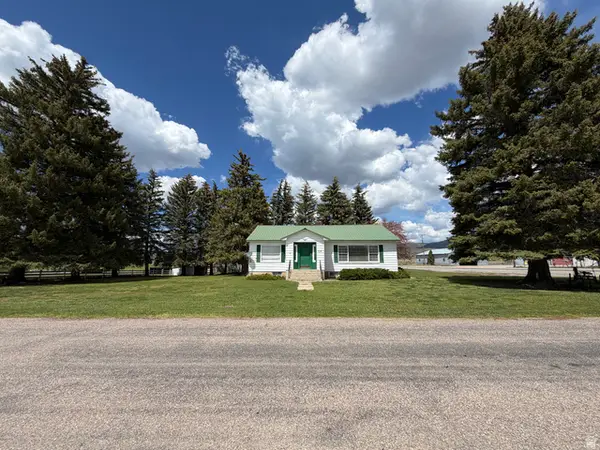 114 W 7 St, Georgetown, ID 83239
