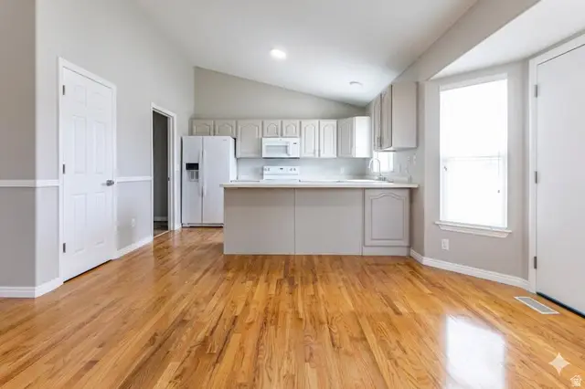 3528 W Crab Apple Cir, Taylorsville, UT 84129 - #3